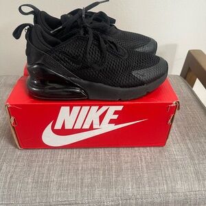 Nike Kids All-Black Air Max 270 Sneakers